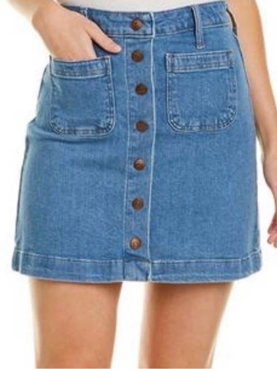 Madewell Dresses & Skirts - Madewell Button-Front Mini Denim Skirt in Blue-see flaw